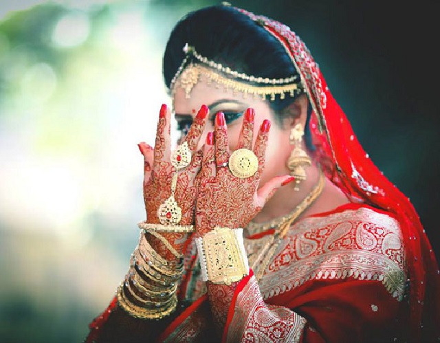 বাথরুমে যাওয়ার নাম করে গয়না নিয়ে পালালেন কনে