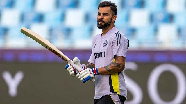 ‘কোহলি নিজের ওপর বেশি চাপ দিয়ে ফেলছে’