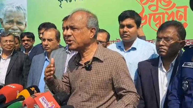 জনগণকে আইন নিজের হাতে তুলে না নেওয়ার আহ্বান স্বরাষ্ট্র উপদেষ্টার