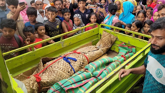 ঘরে মিলল মা ও মেয়ের লাশ, ছাদ থেকে লাফিয়ে পালাল স্বামী