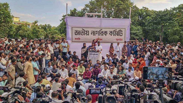 যাত্রা শুরুর আগেই নতুন দলের নেতৃত্ব নিয়ে বিরোধ প্রকাশ্যে!