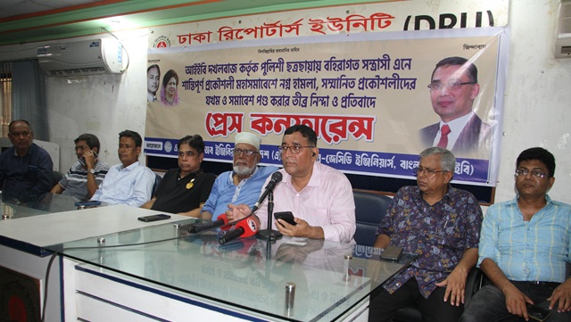 সিন্ডিকেটে বাড়ছে মুরগির বাচ্চা-ফিডের দাম, বছরে লোপাট ৫৯২০ কোটি