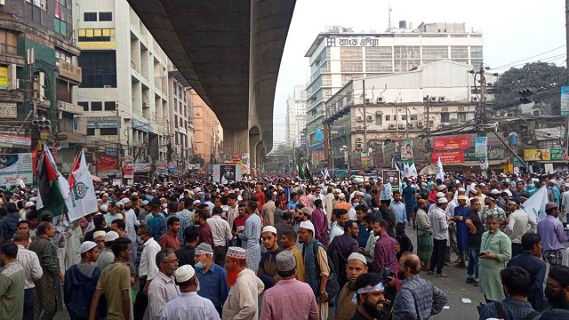 জামায়াতের বিক্ষোভ ঘিরে লোকারণ্য পল্টন, যোগ দিলেন আমির