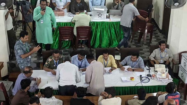 জাকসু নির্বাচন: ১২ হলের ভোট গণনা শেষ, বাকি আরও ৯