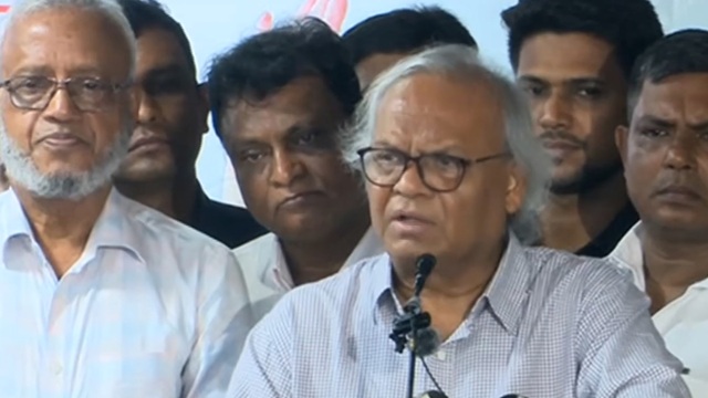 ডাকসু-জাকসুতে জালিয়াতি করে নির্দিষ্ট সংগঠনকে জয়ী করেছে কর্তৃপক্ষ: রিজভী