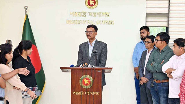 আদালতের নির্দেশ পেলে শেখ হাসিনাকে ফেরত চাওয়া হবে: পররাষ্ট্র উপদেষ্টা