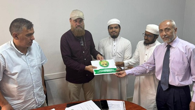 গাজার ৩০০ এতিম শিশুর পড়াশোনার দায়িত্ব নিল টিম হাফেজ্জি