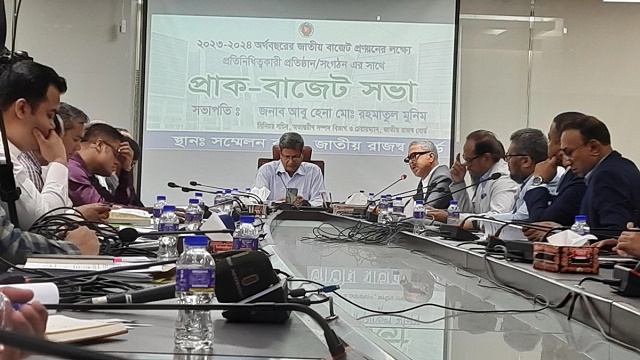 পোশাক রপ্তানির উৎসে কর ০.৫ শতাংশ চায় বিজিএমইএ ও বিকেএমইএ