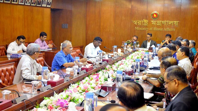 যাবজ্জীবন সাজাপ্রাপ্ত অথচ ‘বয়স্ক’ বন্দিদের মুক্তির বিষয়ে আলোচনা হয়েছে