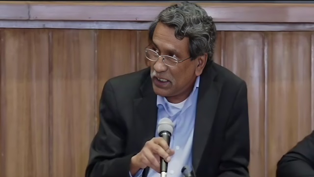 চব্বিশকে পাশ কাটিয়ে সংবিধান প্রণয়নের সুযোগ নেই : আলী রিয়াজ