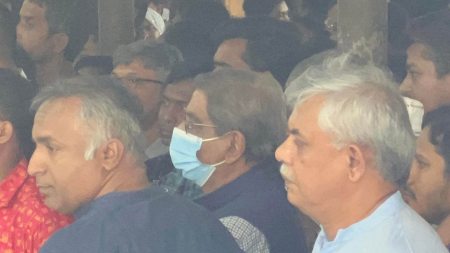 আগাম জামিন নিতে হাইকোর্টে প্রথম আলো সম্পাদক