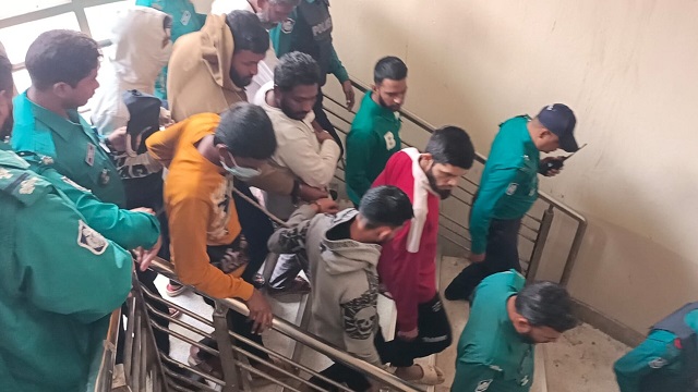 আইনজীবী সাইফুল হত্যা মামলার ১১ আসামি আরেক মামলায় গ্রেপ্তার