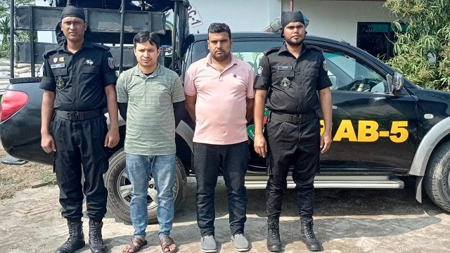 ক্রিপ্টোকারেন্সি লেনদেন করে লাখ লাখ টাকা হাতিয়ে নেওয়া ২ যুবক আটক
