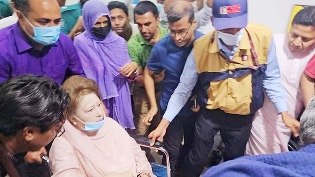 সব রিপোর্ট পাওয়ার পর খালেদার বাসায় ফেরার সিদ্ধান্ত