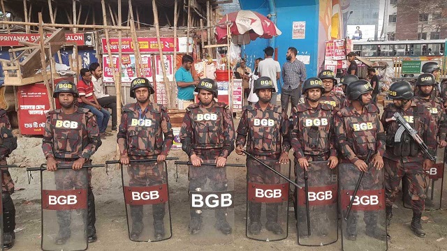মহাখালী রেলগেটে ৪ প্লাটুন বিজিবি মোতায়েন