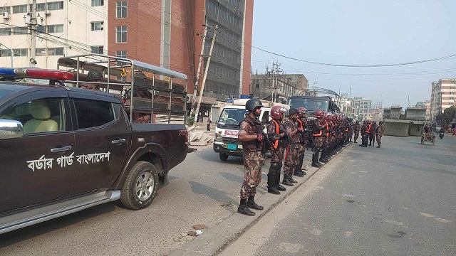 ঢাকায় ২৭ প্লাটুন বিজিবি মোতায়েন
