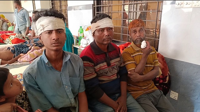 ঝিনাইদহে বিএনপি-জামায়াতের সংঘর্ষে আহত ২০, বাড়িঘর ভাঙচুর