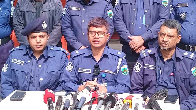 ফেলে যাওয়া জুতার সূত্র ধরে ৭ ডাকাত গ্রেফতার