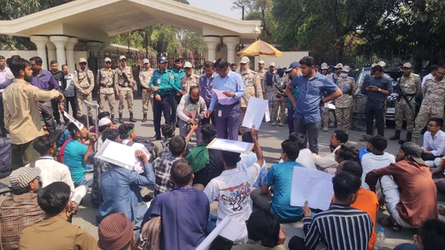 আহতদের যে বার্তা দিলেন প্রধান উপদেষ্টার বিশেষ সহকারী