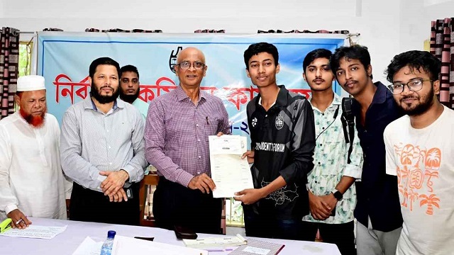 চাকসু নির্বাচনে প্রথম দিনে মনোনয়ন নিলেন ২৭ জন