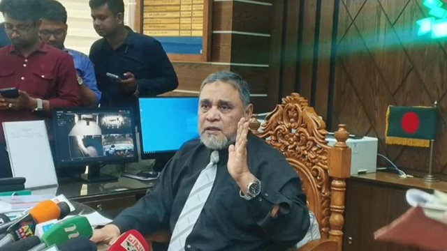 ঐকমত্য কমিশনের সংস্কারের দিকে তাকিয়ে থাকবে না ইসি : সিইসি