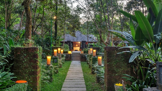 মধুচন্দ্রিমা মধুর হোক এই ছয় গন্তব্যে