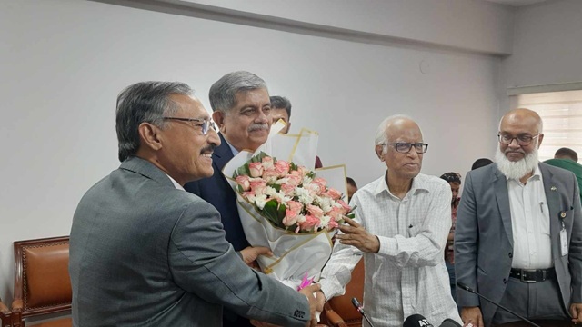 স্বপ্ন দেখি ছাত্র-ছাত্রীরা দেশের ভেতরেই যেন ভবিষ্যৎ দেখতে পারে