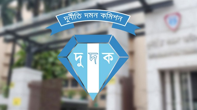 দুদক চেয়ারম্যানের নামে ফেসবুক-হোয়াটঅ্যাপ আইডি খুলে প্রতারণা