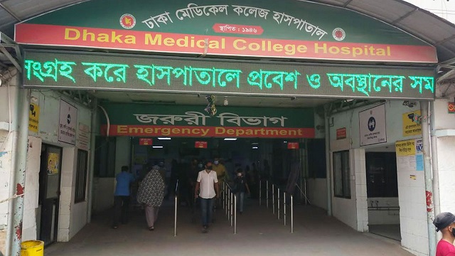 রাজধানীতে ঘরের চাল লাগানোর সময় নিচে পড়ে শ্রমিকের মৃত্যু