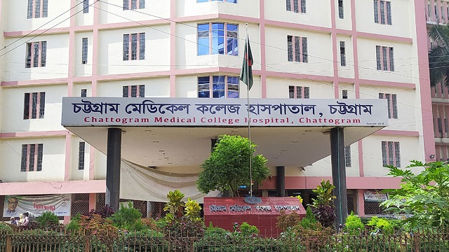 চট্টগ্রামে অটোরিকশায় সিলিন্ডার বিস্ফোরণ, দগ্ধ ৫