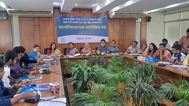 দাম বাড়লে কমবে ধূমপান প্রবণতা, বাঁচবে ১৮ লাখ কিশোর-তরুণ