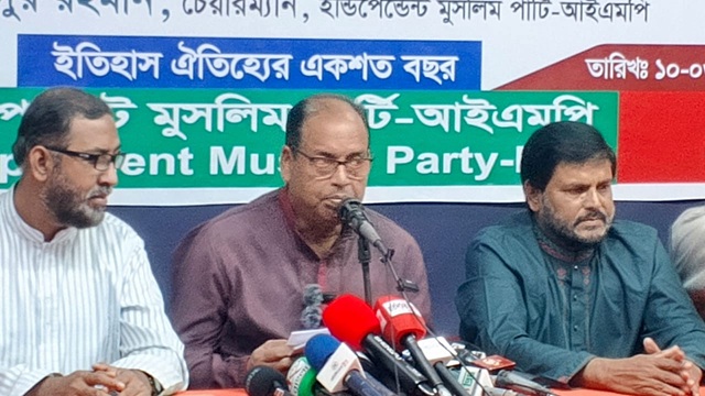 না পারলে ক্ষমতা ছেড়ে দিন, প্রধান উপদেষ্টাকে দুদু