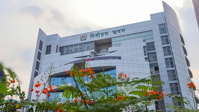 জীবিতরা যেন মৃতদের তালিকায় না যায় : ইসি