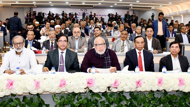 বিদ্যুৎ ও জ্বালানি খাতে প্রয়োজন উন্মুক্ত প্রতিযোগিতা : উপদেষ্টা