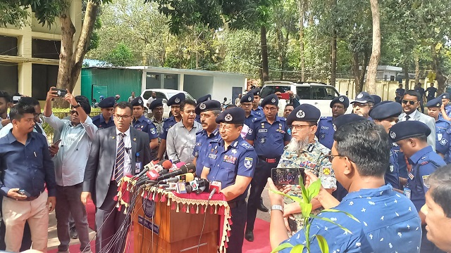 অপরাধ করে কেউ ছাড় পাবে না : আইজিপি
