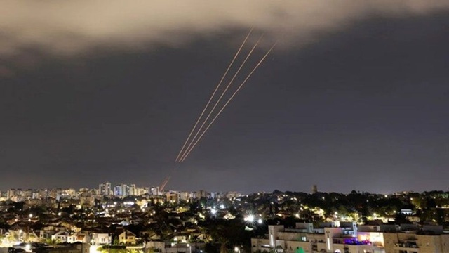 প্রতিরক্ষা শক্তির মাত্র ৫% ব্যবহার করেছে ইরান