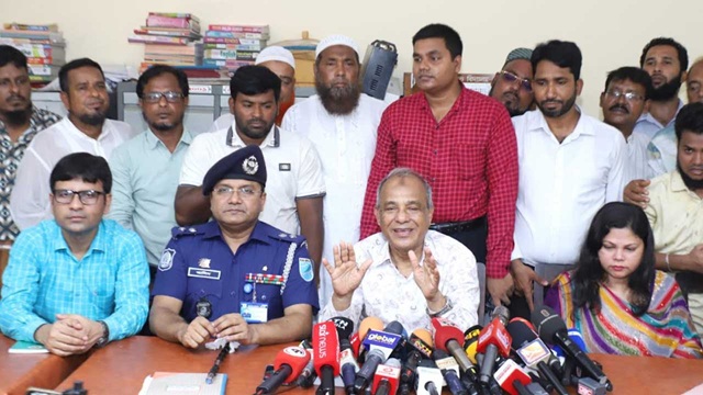  নির্বাচনে তরুণ ভোটারদের জন্য থাকবে আলাদা বুথ : স্বরাষ্ট্র উপদেষ্টা