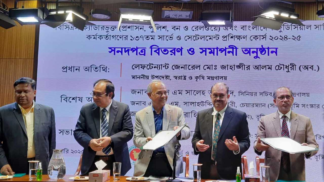আমার নামে কেউ অনৈতিক সুবিধা চাইলে দেবেন না, পুলিশ ডেকে ধরিয়ে দিন