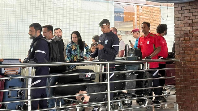 অবশেষে নেপালের এয়ারপোর্টে জামালরা, ফিরছেন দেশে