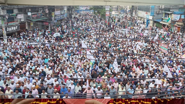 সরকারের ভেতরে থেকে অনেকে দেশের বিরুদ্ধে ষড়যন্ত্রে লিপ্ত: রফিকুল ইসলাম
