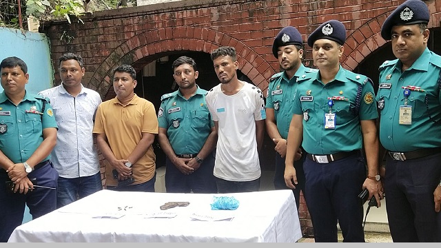মোহাম্মদপুরের ‘রক্তচোষা’ জনি গ্রেপ্তার