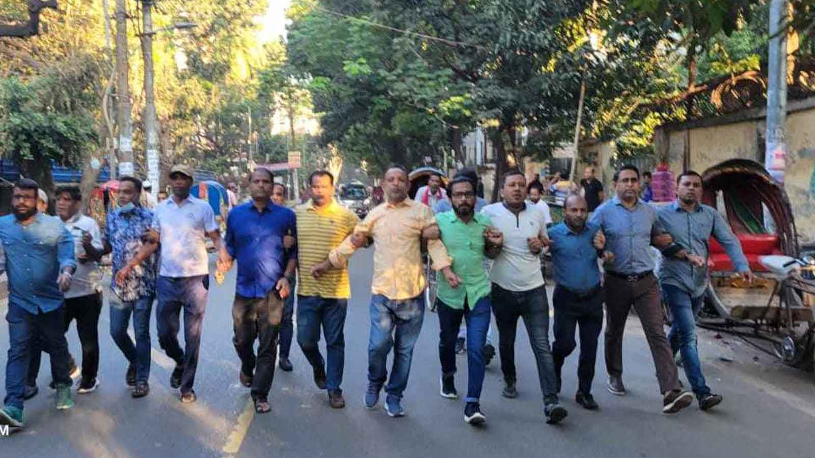 যাত্রাবাড়ীতে যুবদলের বিক্ষোভ