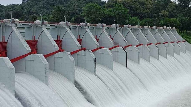খুলে দেওয়া হলো কাপ্তাই বাঁধের সব জলকপাট