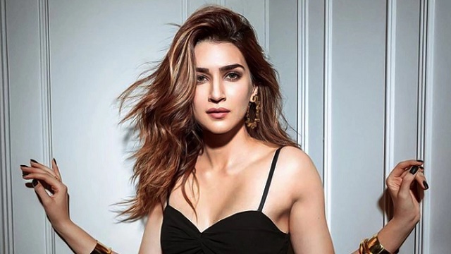 ৫ টাকার পণ্যের বিজ্ঞাপন দিয়ে শুরু হয়েছিল কৃতির ক্যারিয়ার