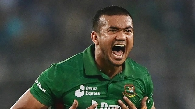 এবার তিন বলে দুই শিকার তাসকিনের