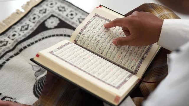 যে দুই ব্যক্তির প্রতি ঈর্ষা করতে বলা হয়েছে হাদিসে