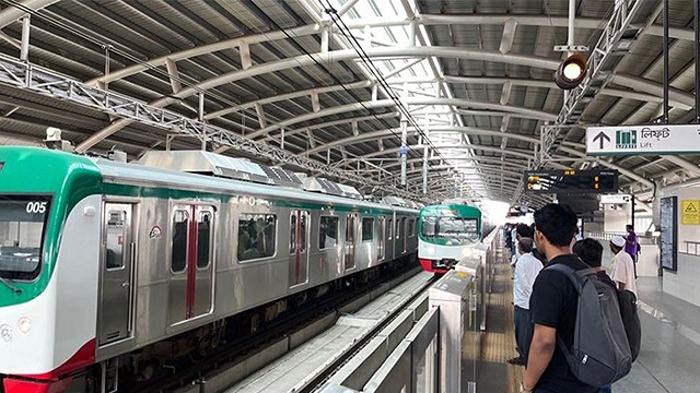 শুক্রবারও চলবে মেট্রোরেল