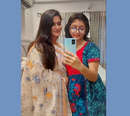 তাহসানের বিয়ের খবরের দিনে মেয়ের সঙ্গে দেখা মিলল মিথিলার