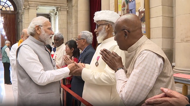শুনেছিলাম বিজেপি মুসলিমদের কিছু দেয় না