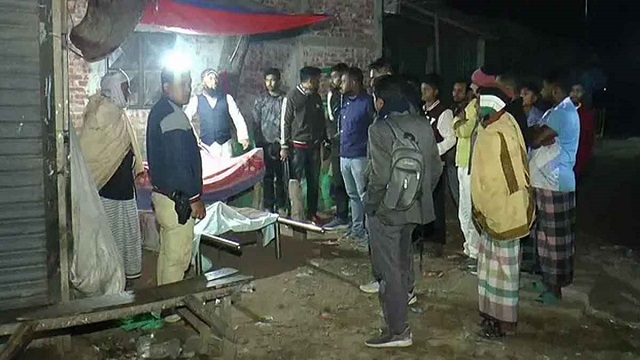 নরসিংদীতে কিশোরীকে কুপিয়ে হত্যা, মা গুরুতর আহত